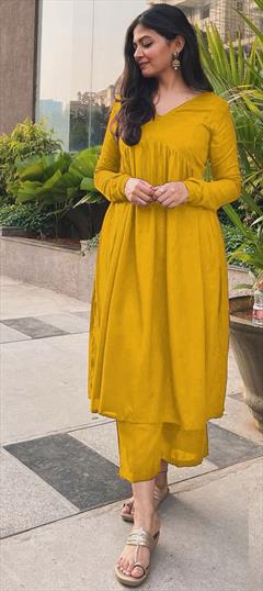 Festive, Party Wear Yellow color Salwar Kameez in Rayon fabric with Thread work : 1929319