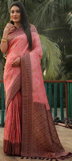 Party Wear, Traditional Pink and Majenta color Saree in Kanjeevaram Silk fabric with South Weaving, Zari work : 1929672