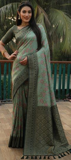 Party Wear, Traditional Green color Saree in Kanjeevaram Silk fabric with South Weaving, Zari work : 1929673