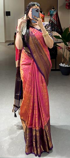 Festive, Traditional Pink and Majenta color Saree in Kanjeevaram Silk fabric with South Weaving, Zari work : 1930767