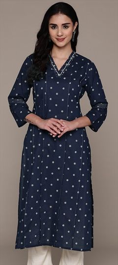 Summer Blue color Kurti in Cotton fabric with Straight Bugle Beads, Printed work : 1932637