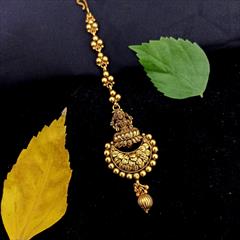 Gold color Mang Tikka in Copper studded with Beads & Gold Rodium Polish : 1937210