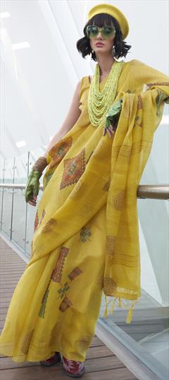 Party Wear, Traditional Yellow color Saree in Handloom fabric with Bengali Printed work : 1939017