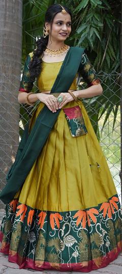 Party Wear, Reception Yellow color Lehenga in Silk fabric with Flared Printed work : 1939104