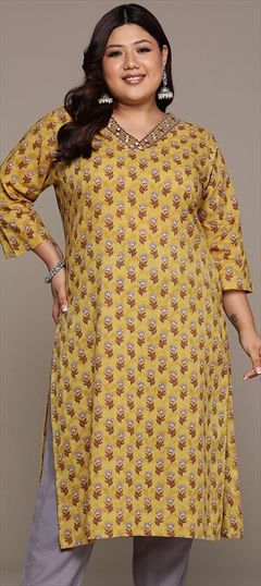 Summer Yellow color Kurti in Cotton fabric with Straight Floral, Mirror, Printed, Resham, Thread work : 1940292