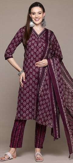 Festive, Summer Purple and Violet color Salwar Kameez in Cotton fabric with Straight Floral, Printed, Thread, Zari work : 1940900