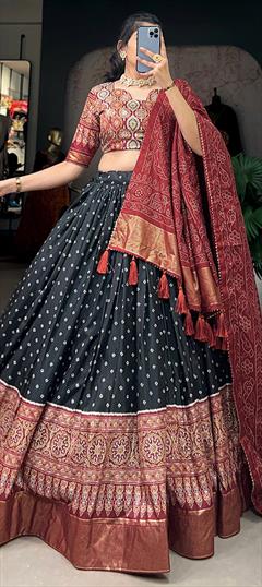 Reception, Wedding Black and Grey color Lehenga in Dolla Silk fabric with Flared Foil Print, Thread work : 1941801