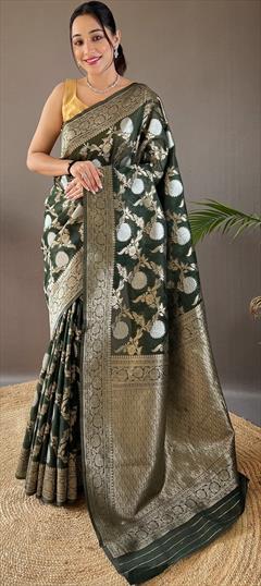 Party Wear, Traditional Green color Saree in Cotton fabric with Bengali Weaving, Zari work : 1942031