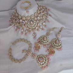 Pink and Majenta color Necklace in Metal Alloy studded with CZ Diamond, Kundan, Pearl & Gold Rodium Polish : 1942694