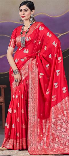 Reception, Traditional Red and Maroon color Saree in Silk fabric with South Weaving work : 1942979