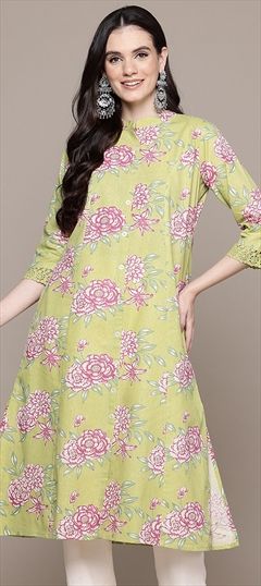 Summer Green color Kurti in Cotton fabric with Straight Floral, Printed work : 1944740