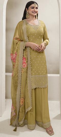 Bollywood Gold color Salwar Kameez in Silk fabric with Palazzo, Straight Embroidered, Sequence, Thread, Zari work : 1945995