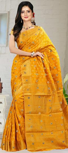 Mehendi Sangeet, Traditional, Wedding Yellow color Saree in Kanjeevaram Silk fabric with South Weaving, Zari work : 1946304