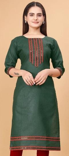 Casual Green color Kurti in Cotton fabric with Elbow Sleeve, Straight Patch work : 1946583