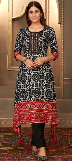 Summer Black and Grey color Kurti in Dolla Silk fabric with A Line Digital Print work : 1947270