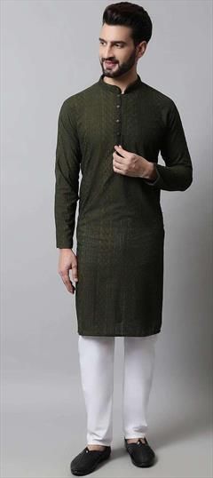 Party Wear Green color Kurta Pyjamas in Cotton fabric with Embroidered work : 1948538