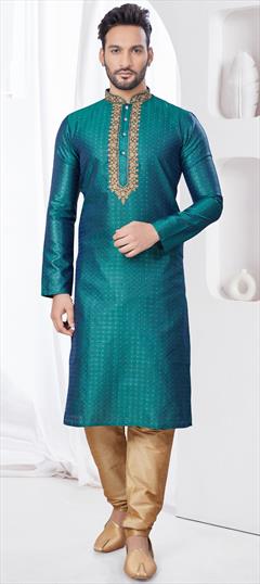 Party Wear Green color Kurta Pyjamas in Jacquard fabric with Embroidered, Weaving, Zari work : 1948978