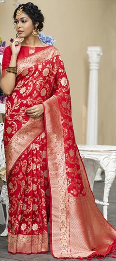 Party Wear, Traditional Red and Maroon color Saree in Banarasi Silk fabric with South Weaving work : 1950462