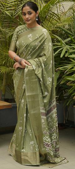 Party Wear, Traditional Green color Saree in Blended fabric with Bengali Printed work : 1951053