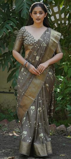 Party Wear, Traditional Beige and Brown color Saree in Blended fabric with Bengali Printed work : 1951055