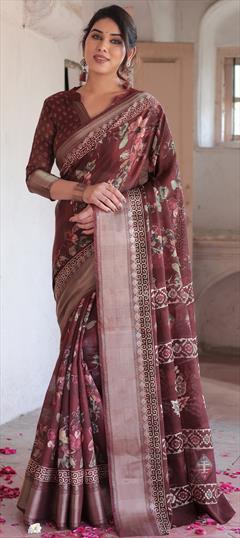Party Wear, Traditional Red and Maroon color Saree in Blended Cotton fabric with Bengali Floral work : 1951060