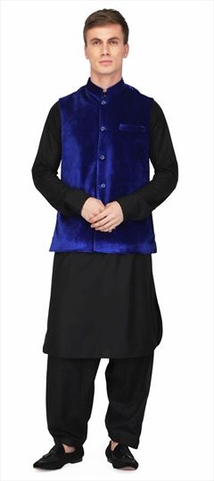 508486: Black and Grey color Kurta Pyjama with Jacket in Cotton fabric with Thread work