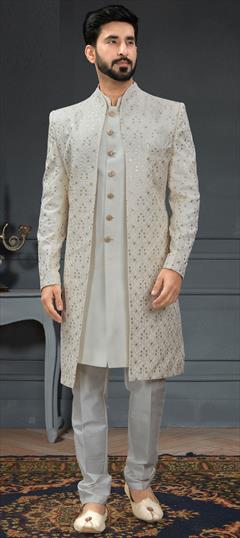 Men's Outfit Ideas –5 Ways To Style Your Indo-Western Outfits | Wedding  kurta for men, Dress suits for men, Groom dress men