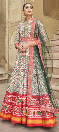 Luxury Fashion  Indian wedding saree Lehenga choli Salwar kameez   shreedesignersaree