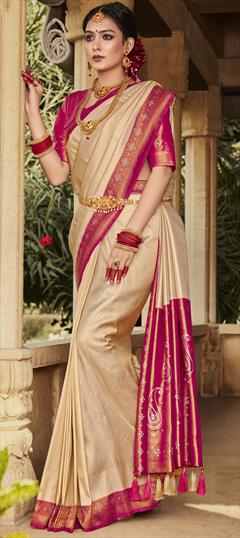 Desirable Rama Banarasi Silk Saree With Assemblage Blouse Piece –  LajreeDesigner