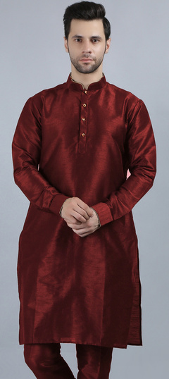 1891823