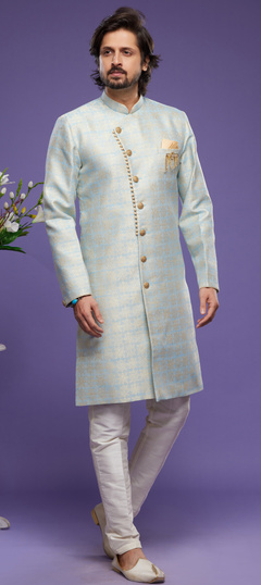 1902294