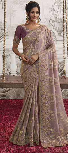 Engagement bride saree best sale