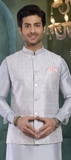 2038908
