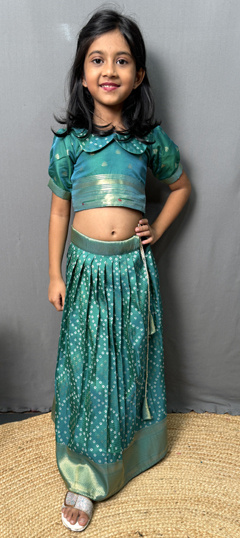 2080558