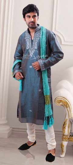 Blue color Kurta Pyjamas in Cotton, Linen fabric with Cut Dana, Embroidered, Sequence, Stone work