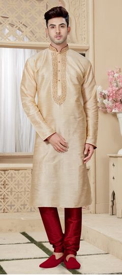 Gold color Kurta Pyjamas in Art Dupion Silk fabric with Embroidered, Resham, Stone, Thread work : 1532205