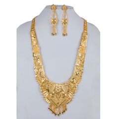 Gold Rodium Polish Gold color Necklace in Metal Alloy studded with Austrian diamond, Kundan