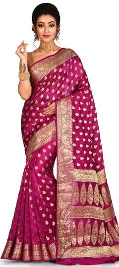 Pink and Majenta color Saree in Banarasi Silk, Silk fabric with Weaving work