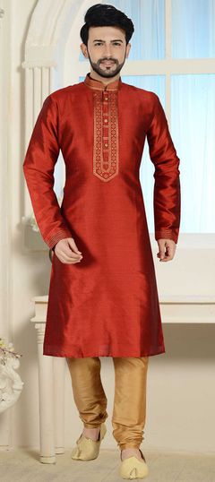Red and Maroon color Kurta Pyjamas in Dupion Silk fabric with Thread work
