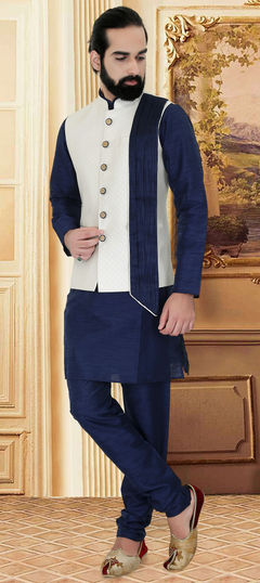 Blue color Kurta Pyjama with Jacket in Silk fabric with Thread work : 1609361