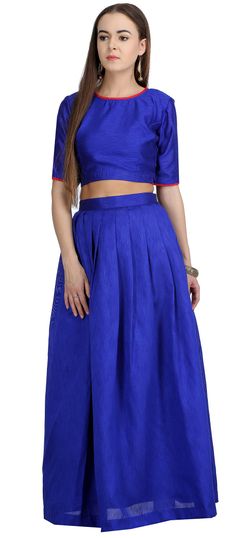 Blue color Tunic with Bottom in Dupion Silk fabric with Thread work