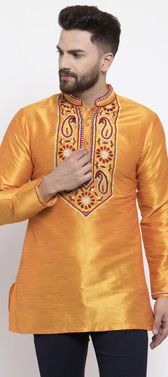 Orange color Kurta in Dupion Silk fabric with Embroidered, Thread work : 1619940