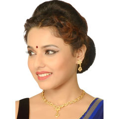 Gold color Necklace in Metal Alloy studded with CZ Diamond & Gold Rodium Polish : 1622646