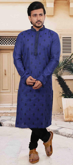 Blue color Kurta Pyjamas in Cotton fabric with Embroidered, Resham, Thread work