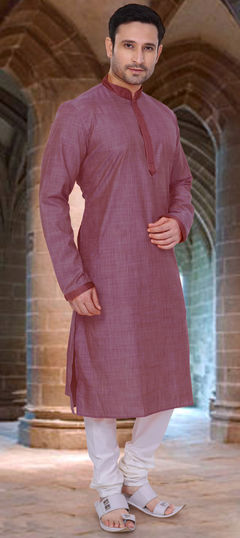 Pink and Majenta color Kurta Pyjamas in Cotton fabric with Thread work