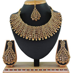 Gold Rodium Polish Gold color Necklace in Metal Alloy studded with CZ Diamond