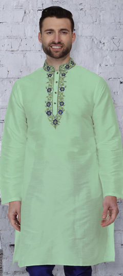 Green color Kurta in Dupion Silk fabric with Embroidered, Thread work