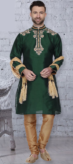 Green color Kurta Pyjamas in Dupion Silk fabric with Embroidered, Thread work