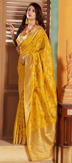 Traditional Yellow color Saree in Banarasi Silk, Silk fabric with South Weaving work : 1652309