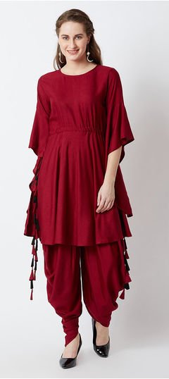 Red and Maroon color Tunic with Bottom in Rayon fabric with Thread work